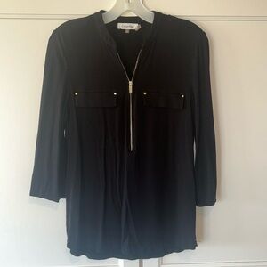 Calvin Klein Women’s black 3/4 sleeve zip front top w/ gold detail. Size Small